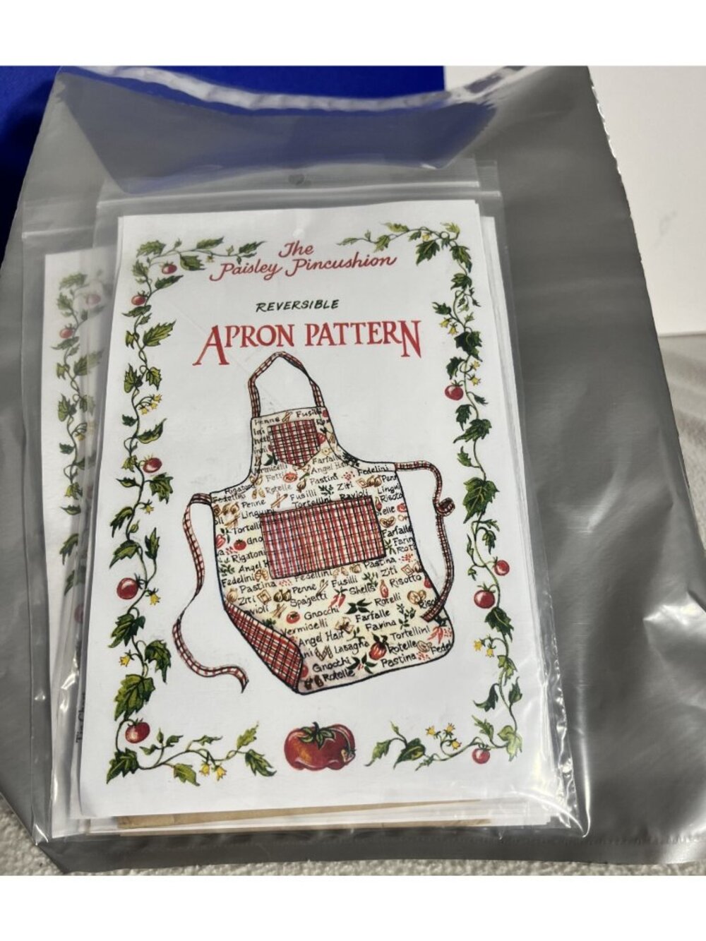 The Paisley Pincushion REVERSIBLE APRON Sewing Pattern - Picture 6 of 6